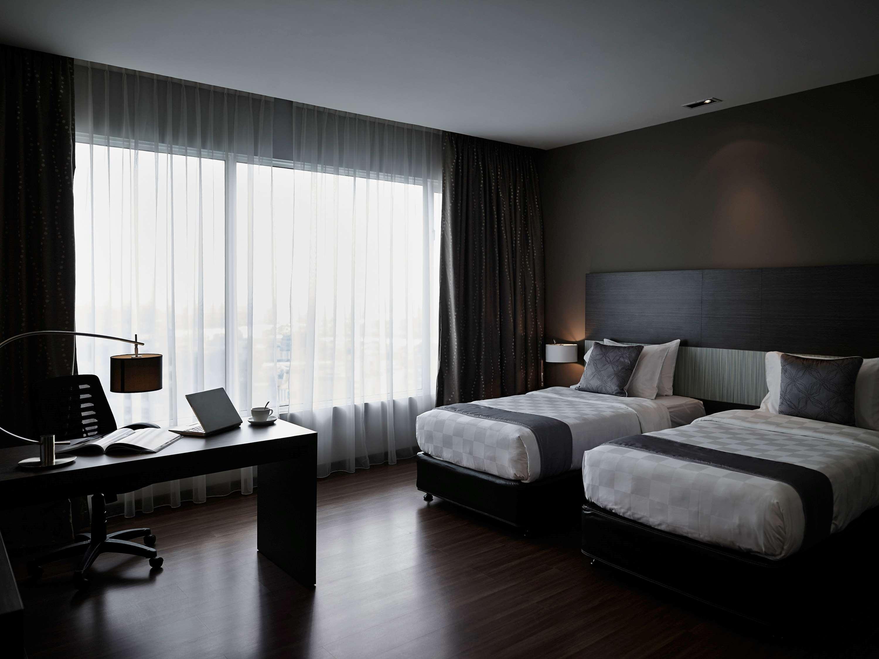 Pullman Kuching Otel Dış mekan fotoğraf Deluxe Room