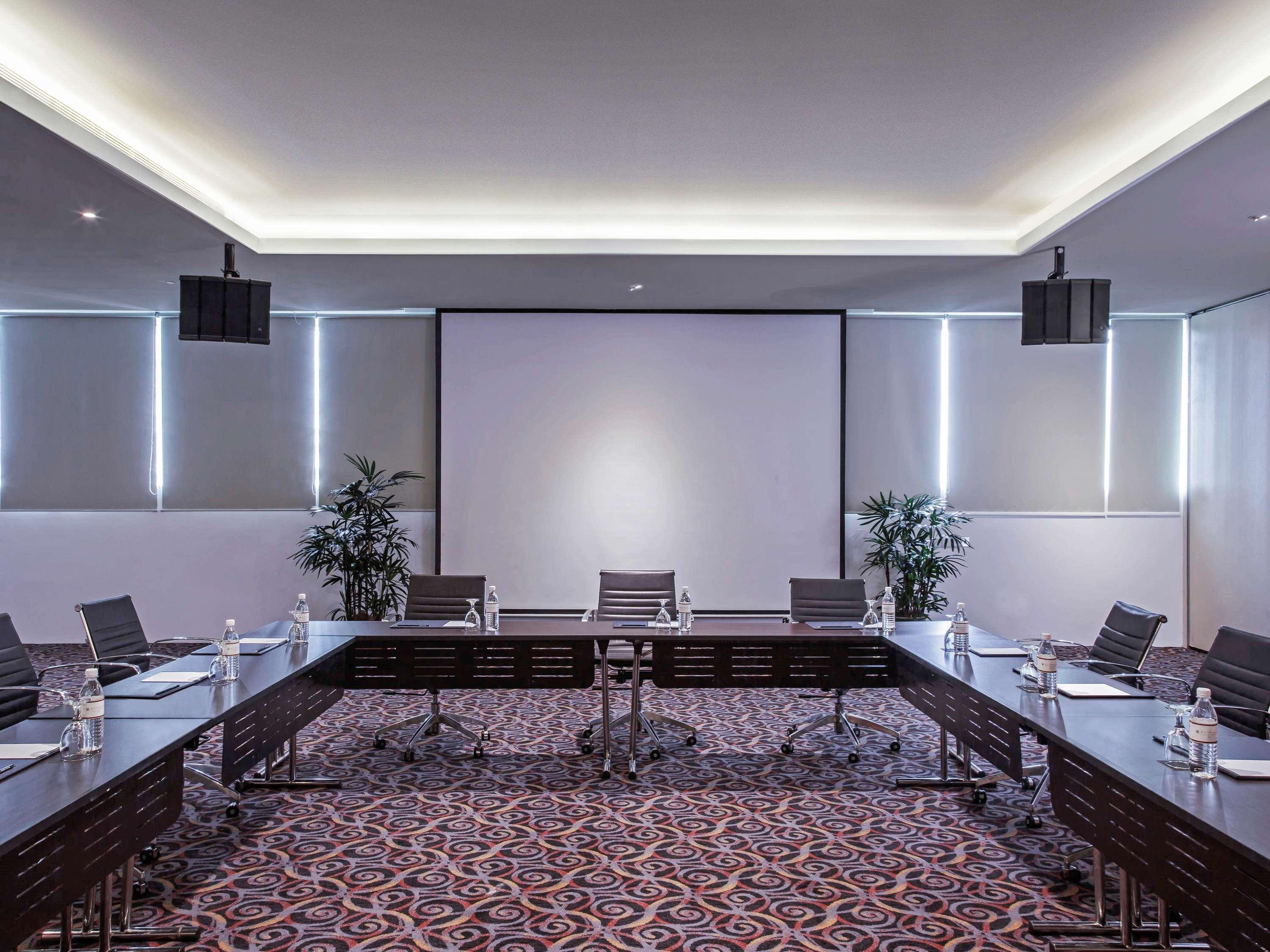 Pullman Kuching Otel Dış mekan fotoğraf Meeting room